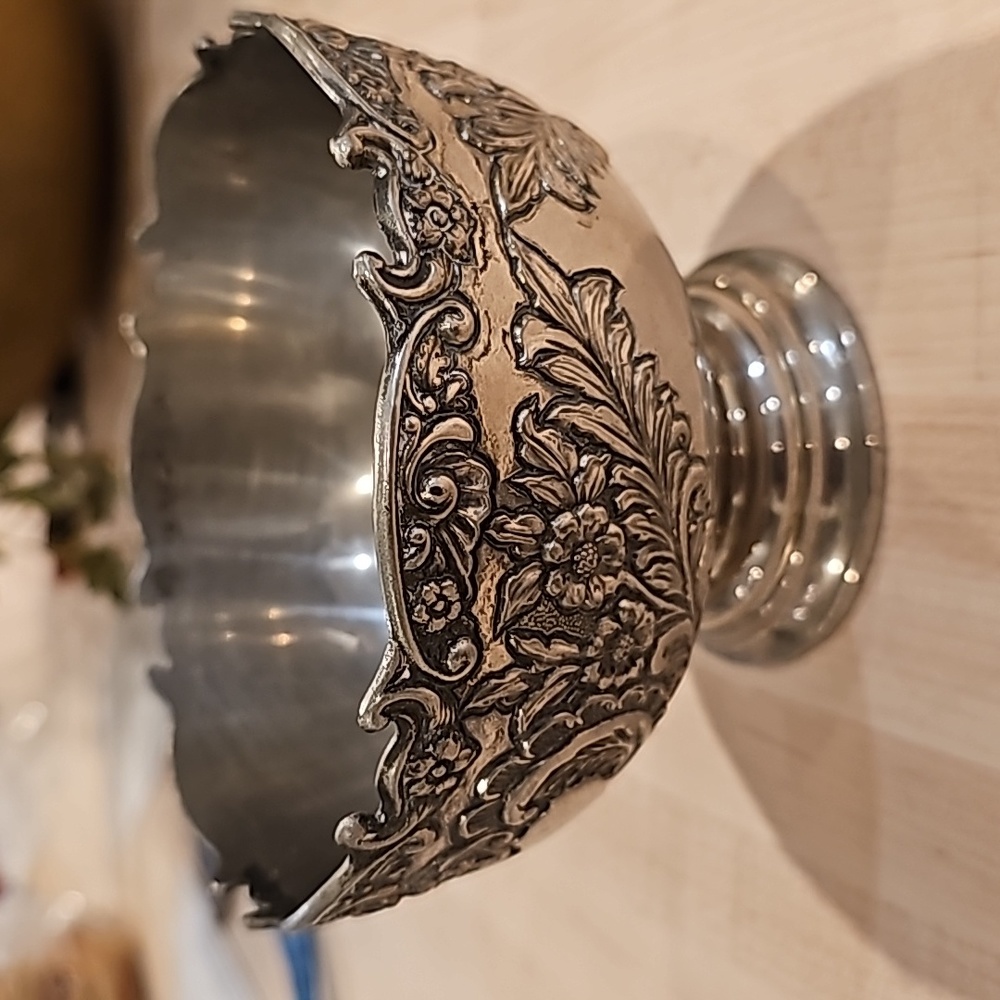 Detailed silver plated bowl